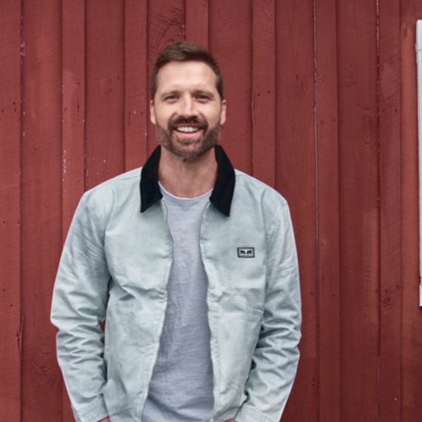 Avatar of Walker Hayes