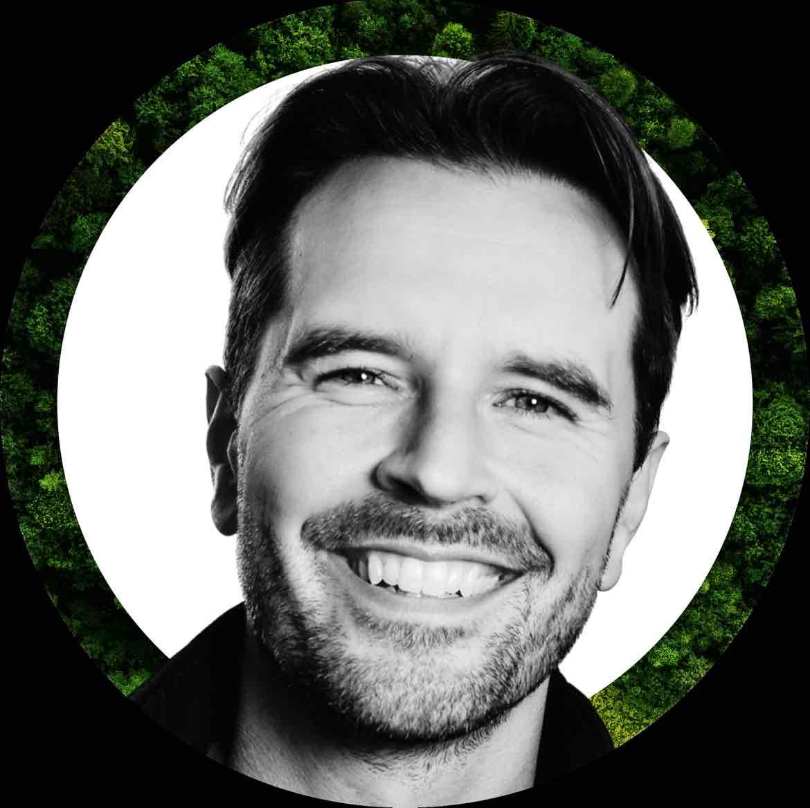 Cameo - Graham Wardle