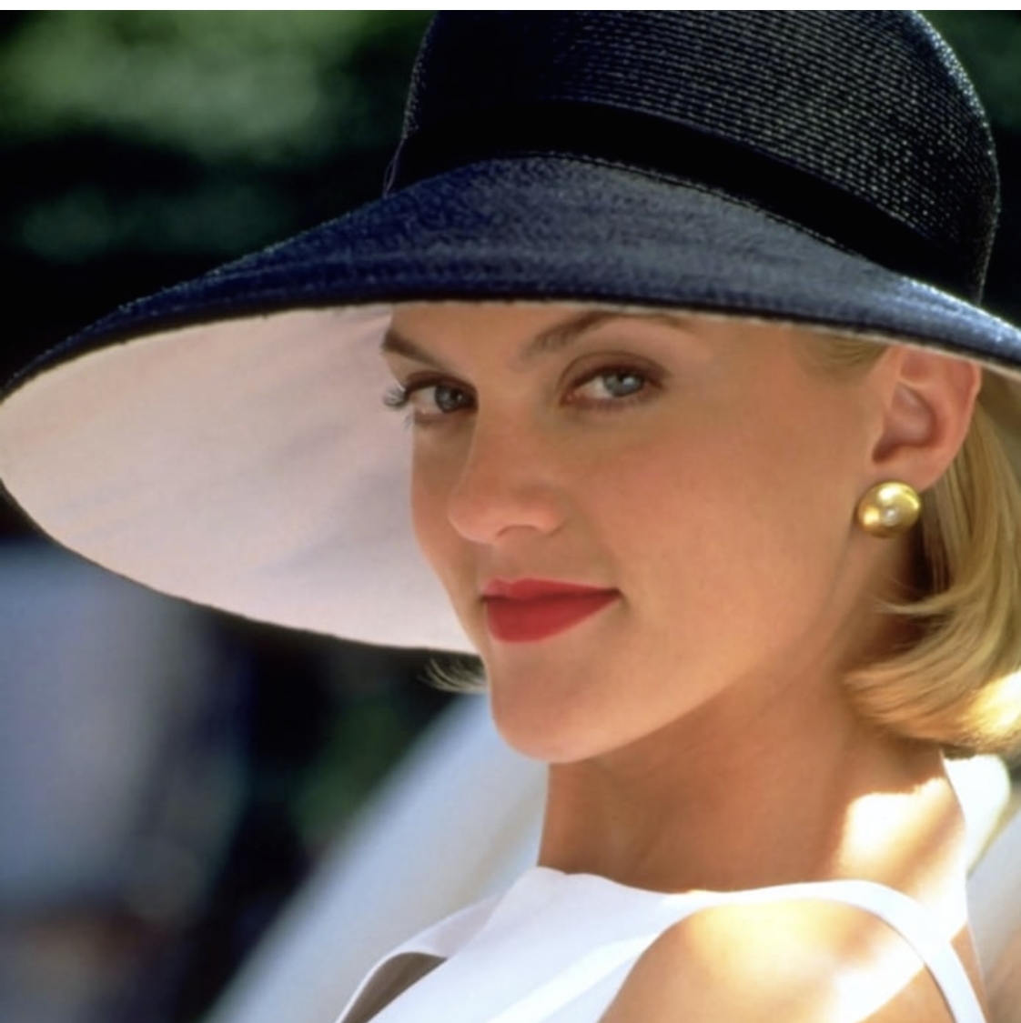 Avatar of Elaine Hendrix