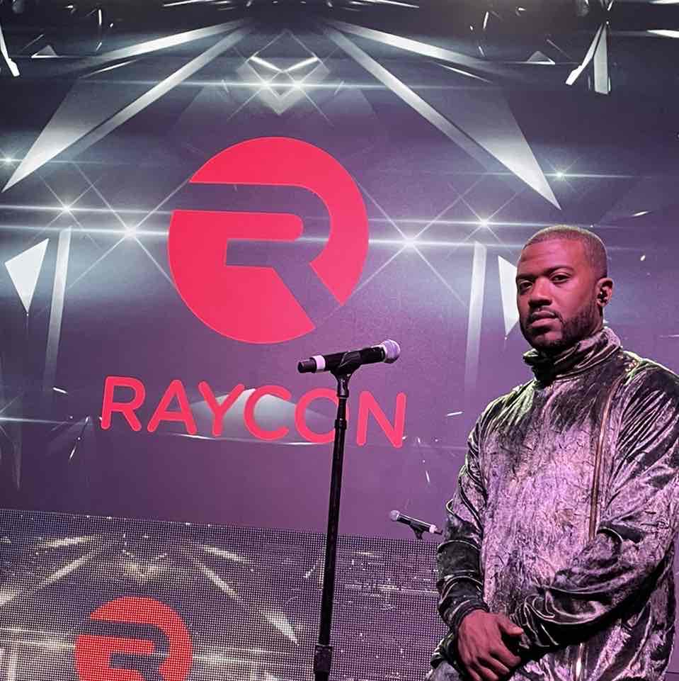 Avatar of Ray J