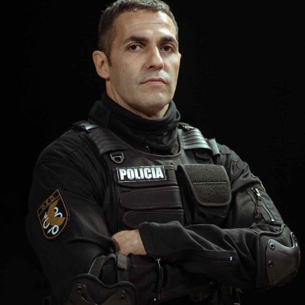 Avatar of MARIO DE LA ROSA