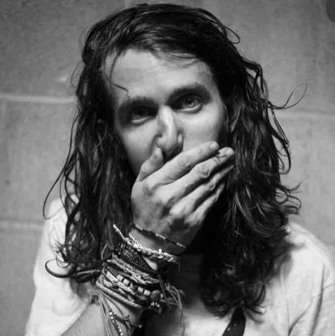 Avatar of Derek Sanders