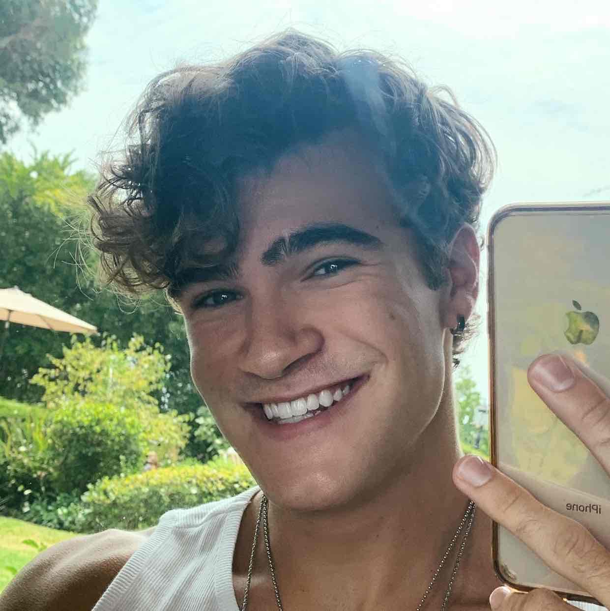 Avatar of Devin Hayes