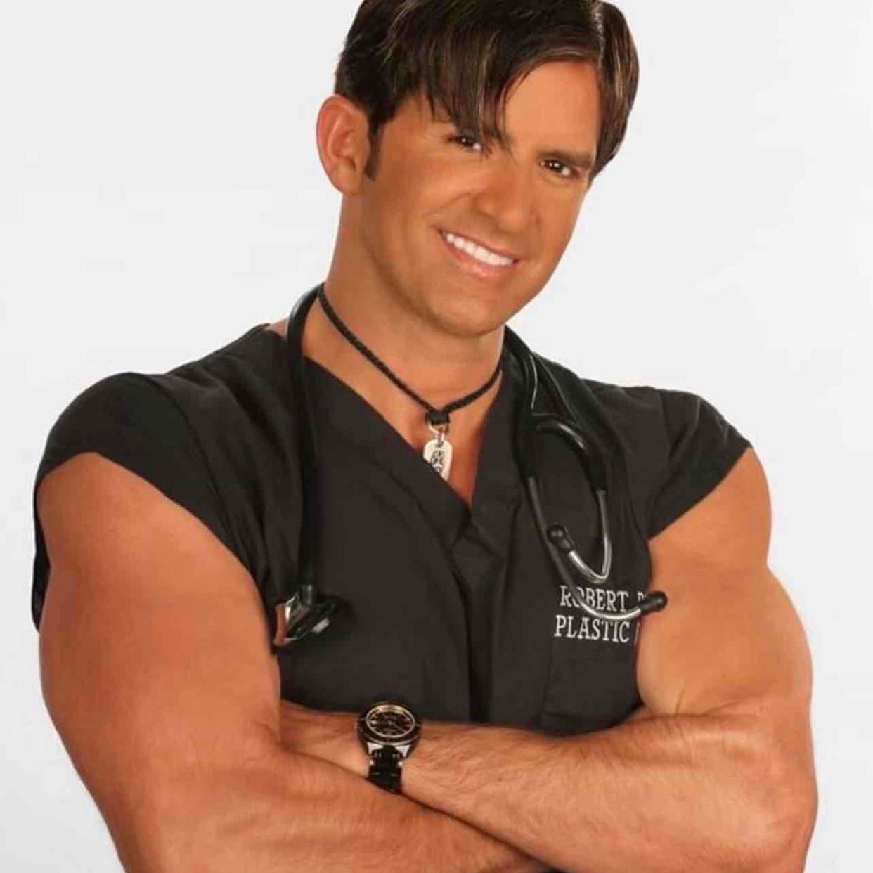 Avatar of Dr. Robert Rey