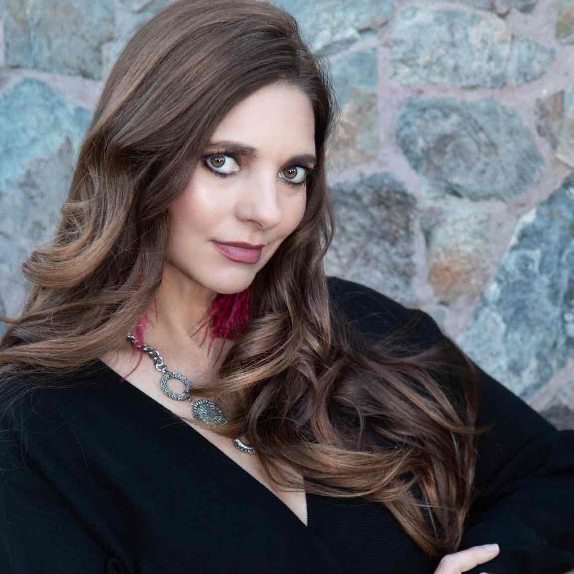 Avatar of Mindi Mink