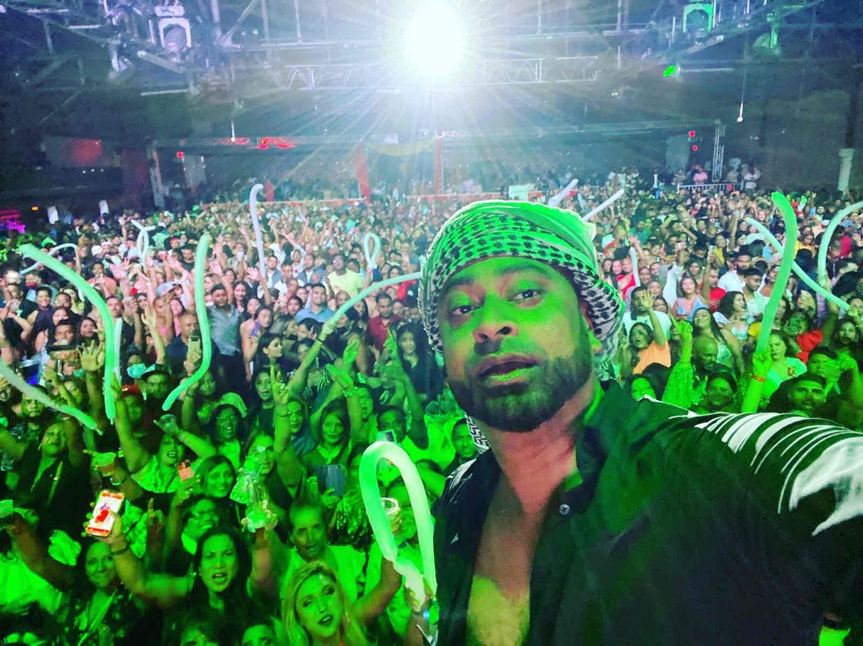 Avatar of Ravi B