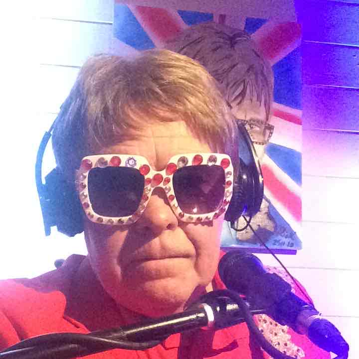 Avatar of Ray ‘Elton John ‘son