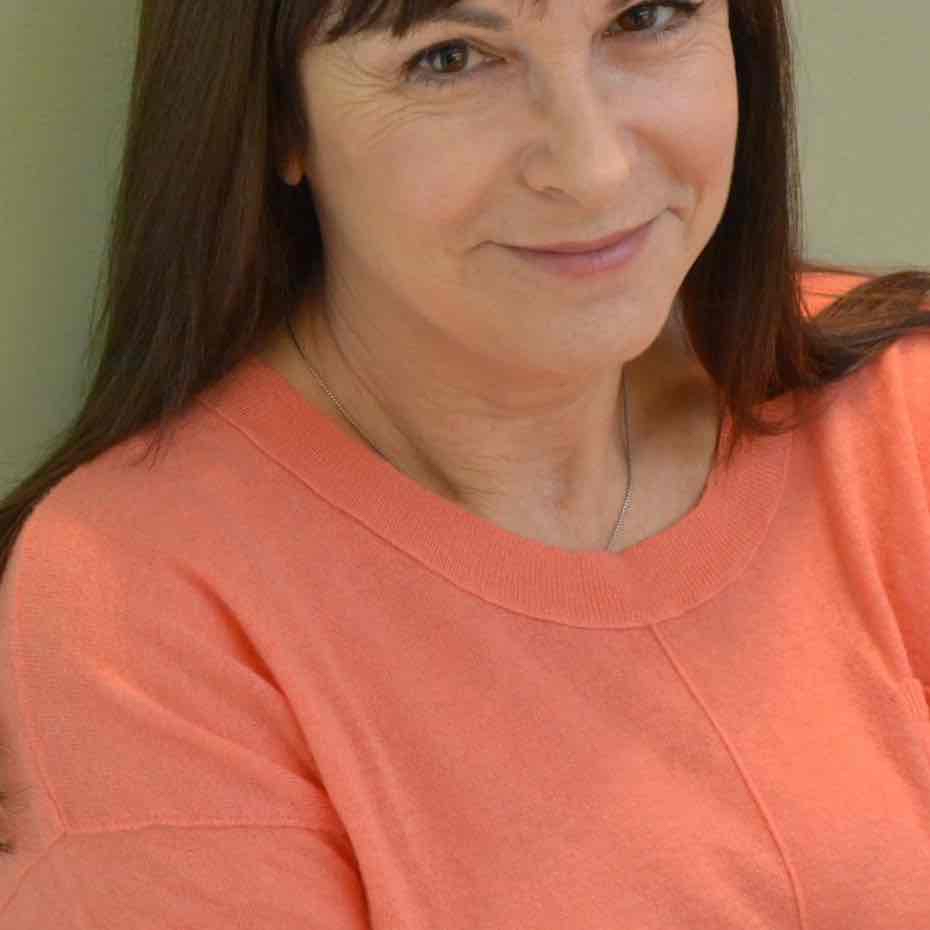 Avatar of Dinah Manoff