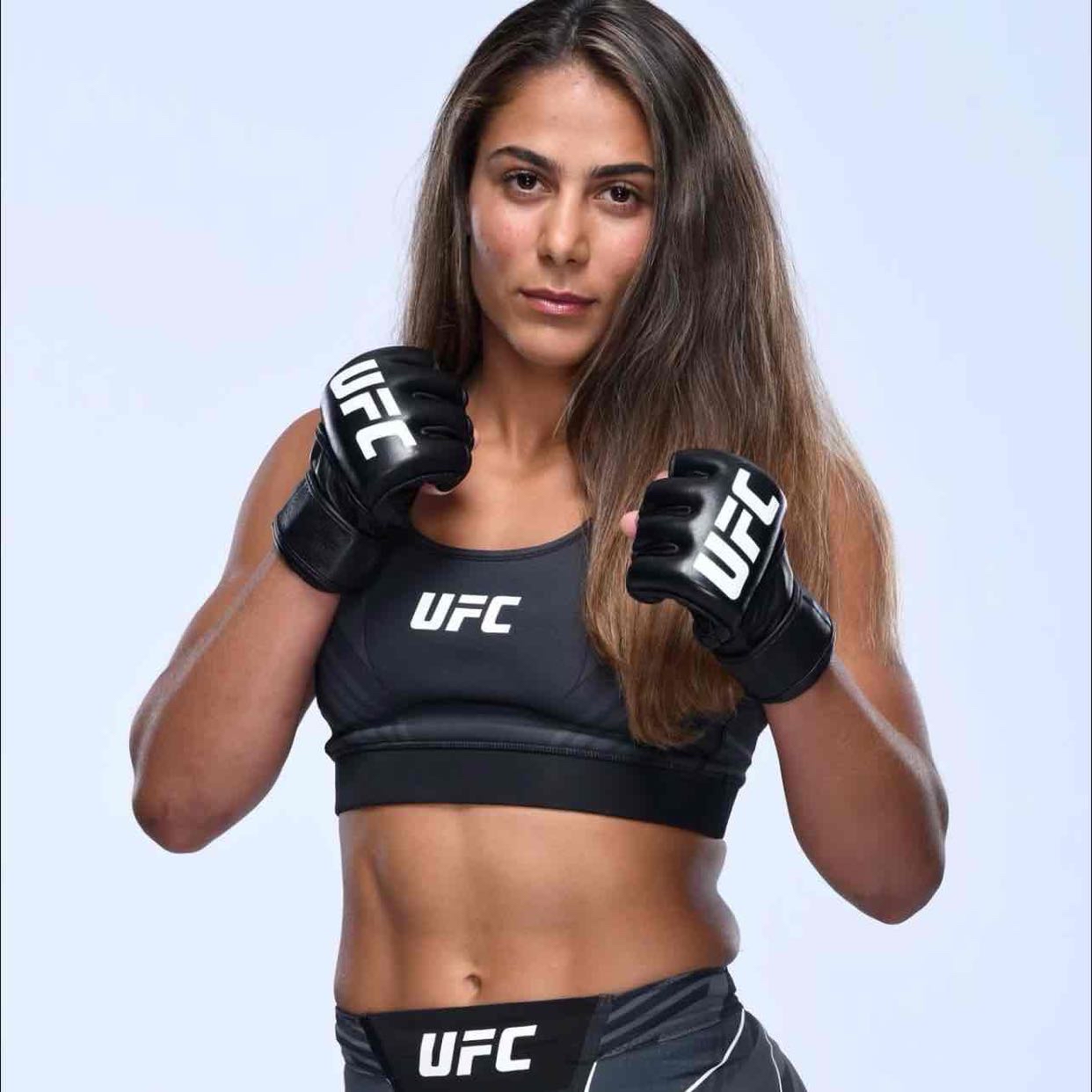 Cameo - Tabatha Ricci