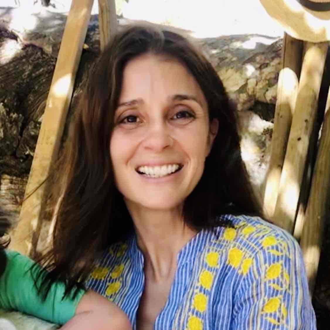 Avatar of Shiri Appleby