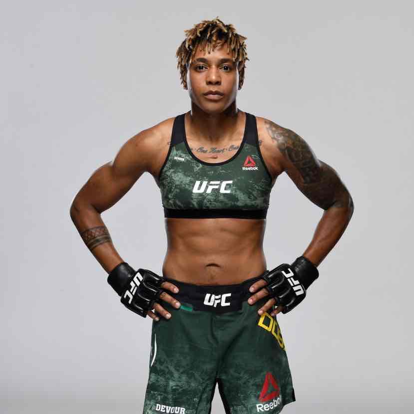 Avatar of Shana Dobson