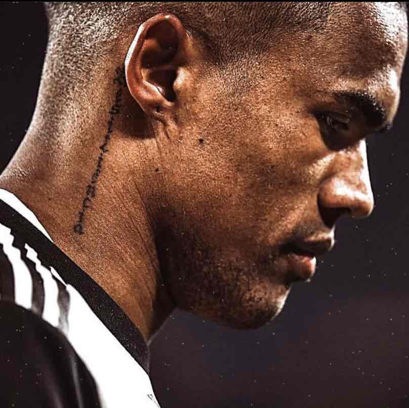 Avatar of Douglas Costa