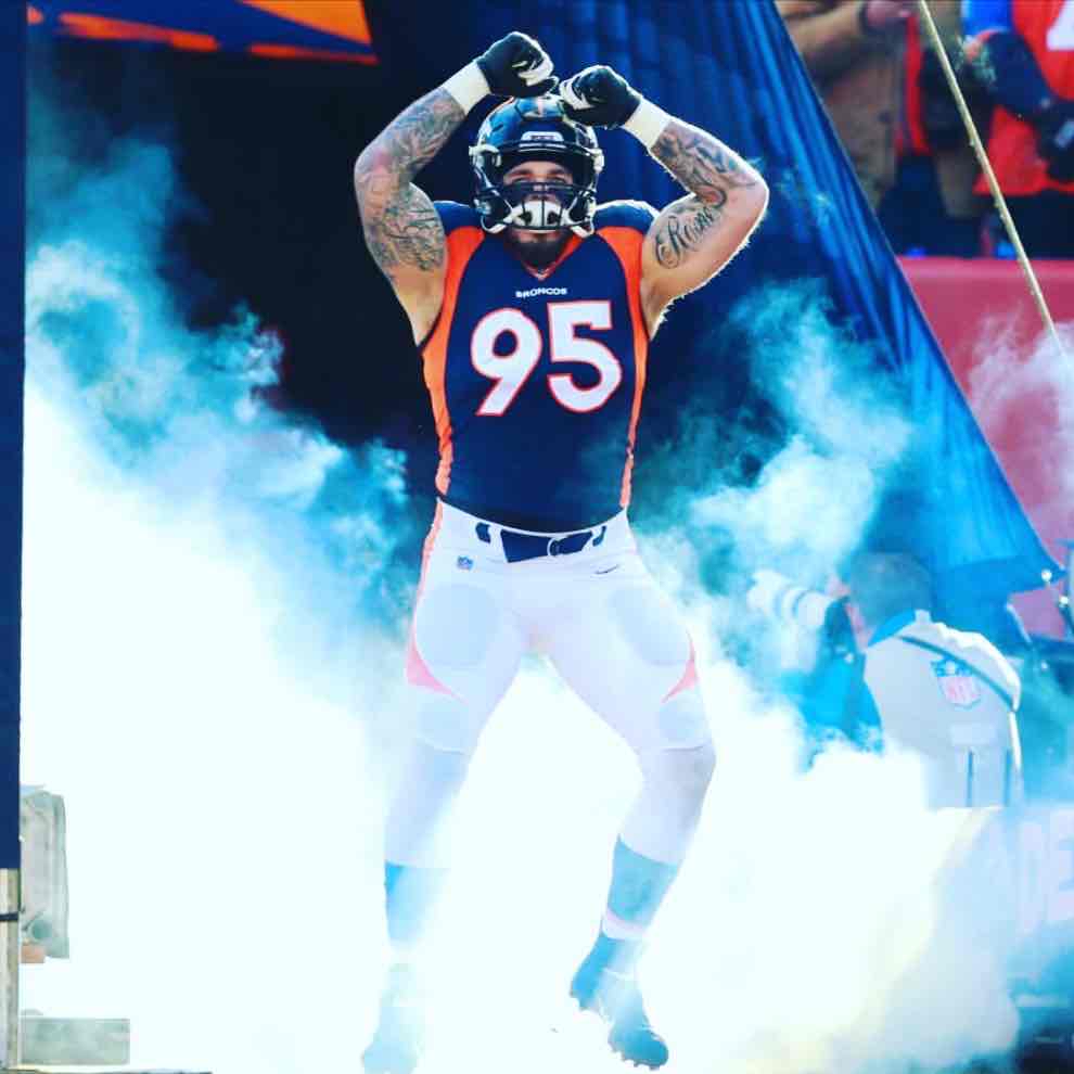 Avatar of Derek Wolfe