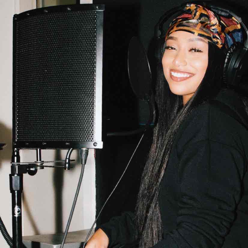 Avatar of Vina Love