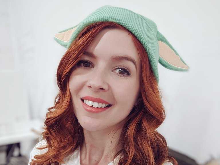 Cameo - Amanda McKnight