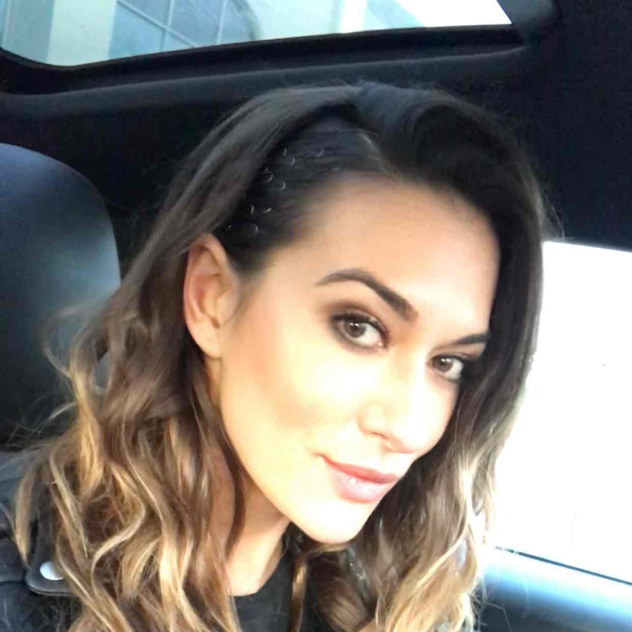 Avatar of Tasya Teles