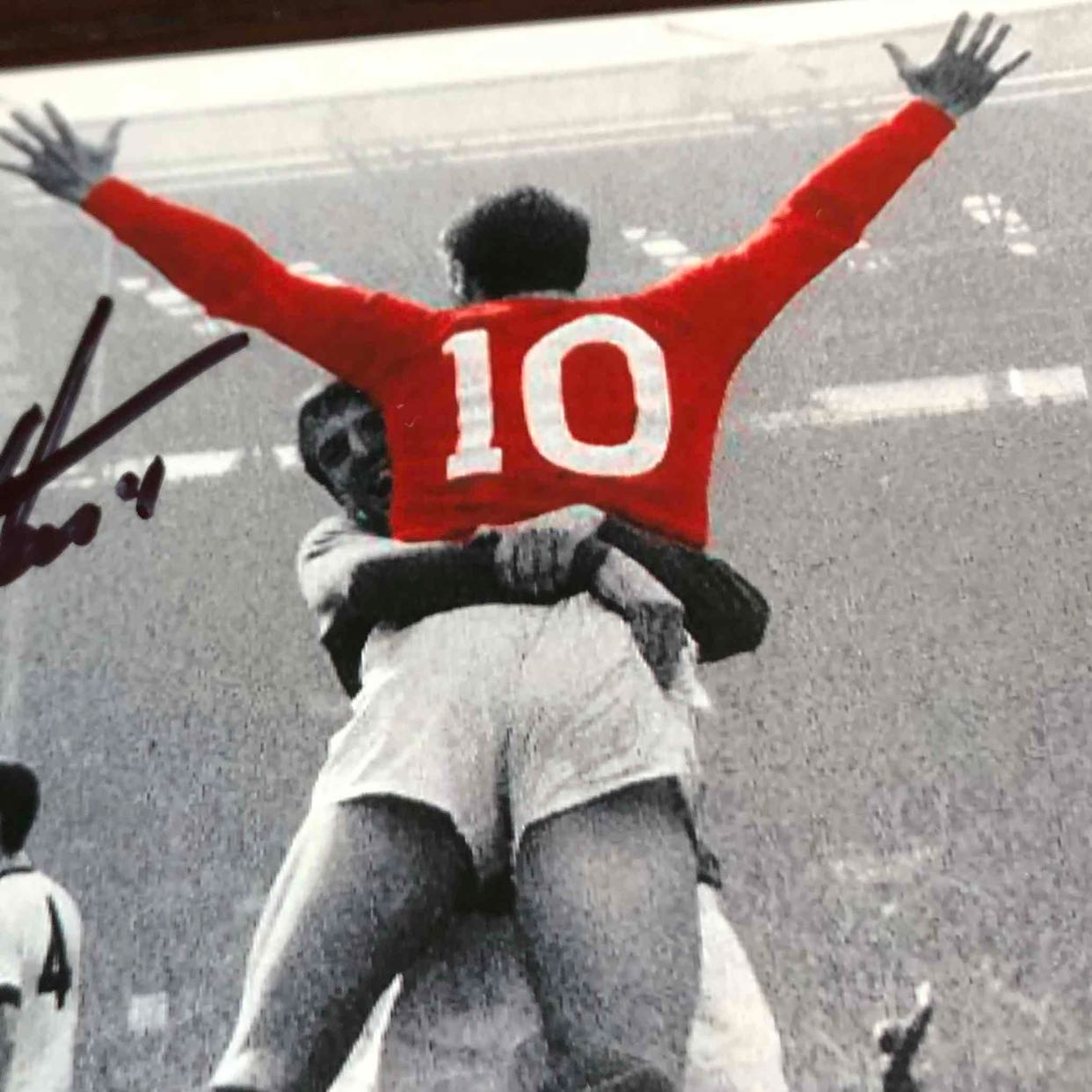 Avatar of Sir Geoff Hurst MBE