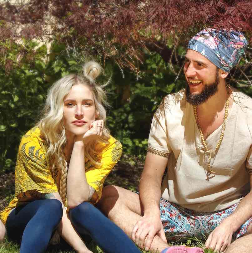 Avatar of Walk off the Earth (Gianni & Sarah)
